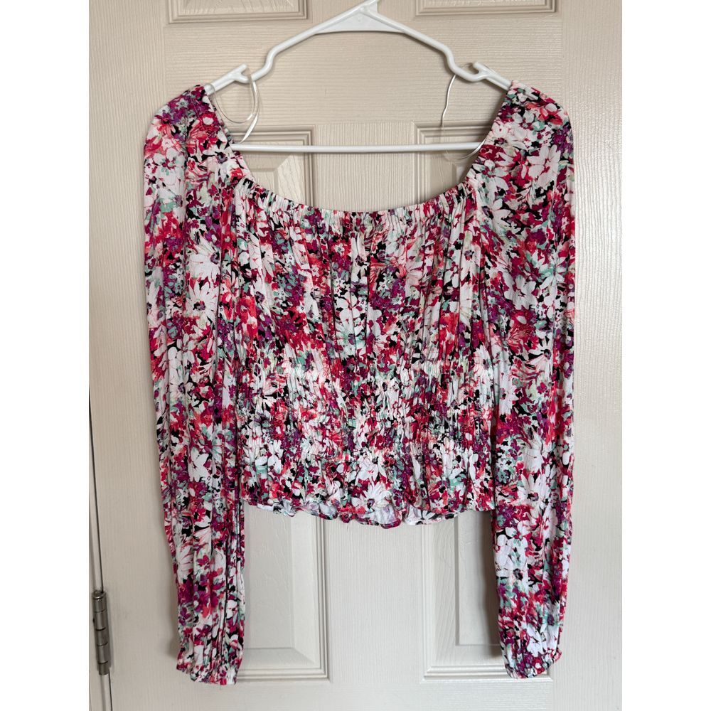 ASTR The Label Floral Smocked Crop Top Pink Long Sleeve Blouse AT15425-003 XS g1